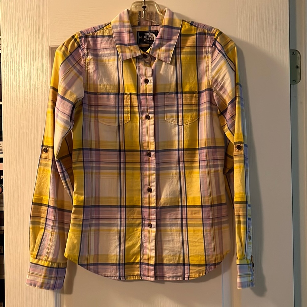 The North Face Button Down Shirt Like New